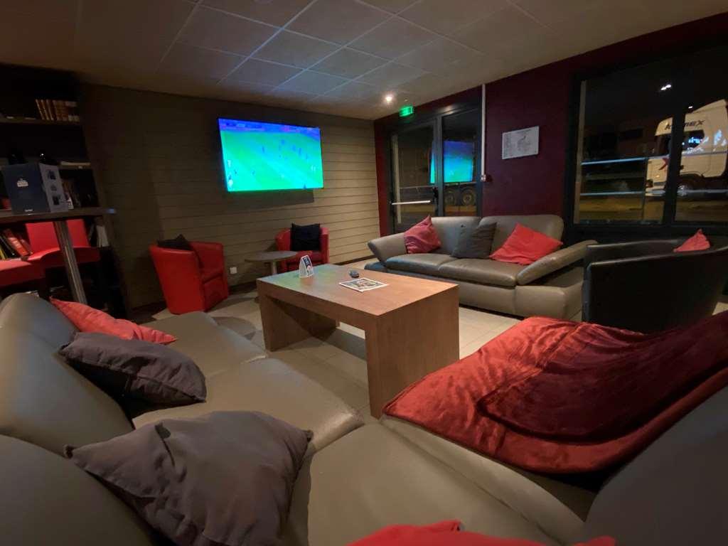 Kyriad Meaux Sud Nanteuil Les Meaux Interieur foto